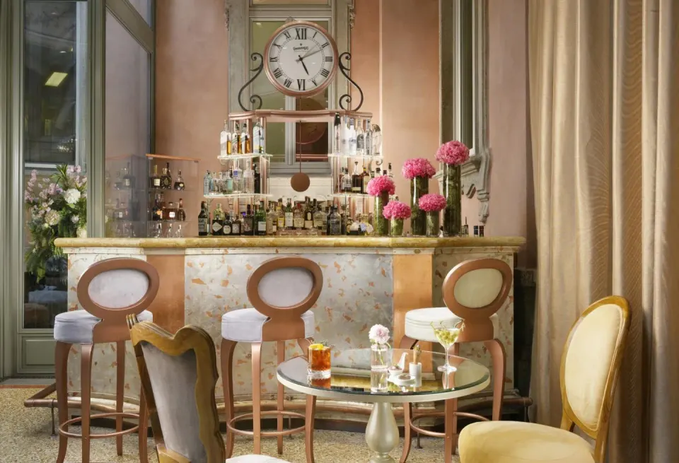 The pink and gold Bar Mezzanotte at Château Monfort